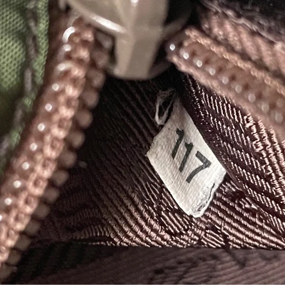 ❤️SOLD❤️Prada rare 90s brown nappa leather green Tessuto nylon shoulder bag - Picture 15 of 15